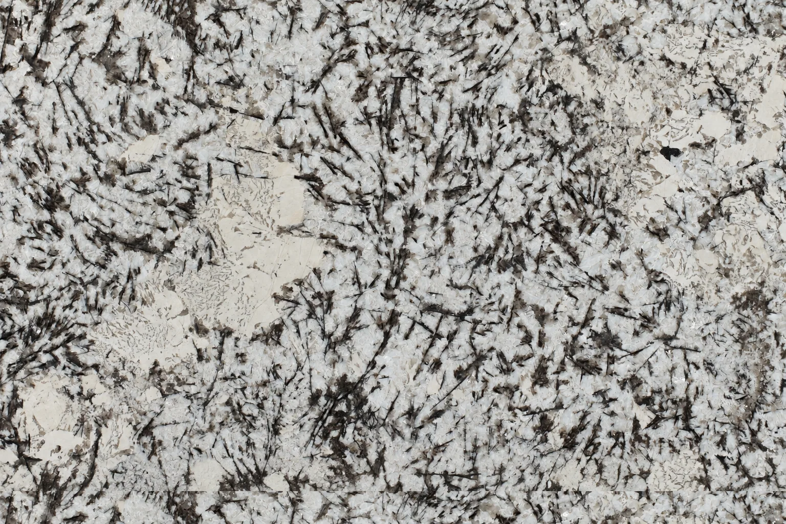 Ice Blue — pedra apresentada pela Grannick Pedras